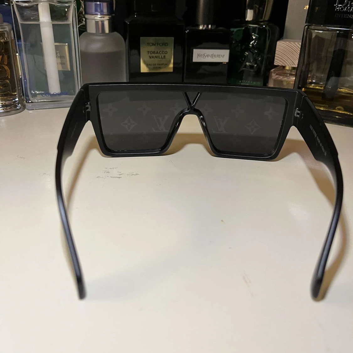 Svarta solglasögon från Louis V - 1