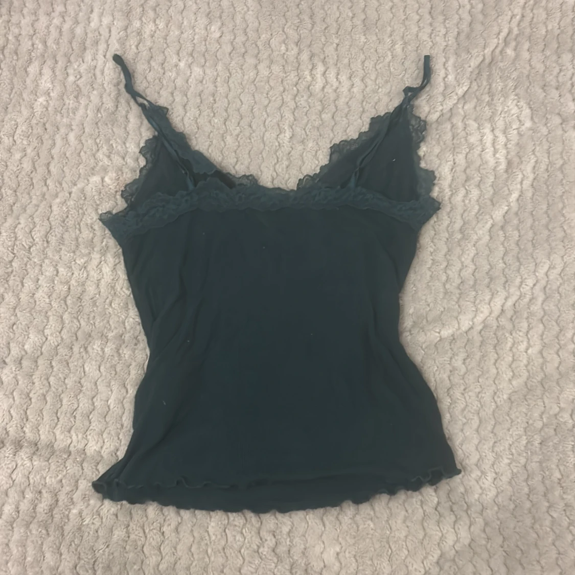 Mörkgrön linnetopp från Amisu  - 1