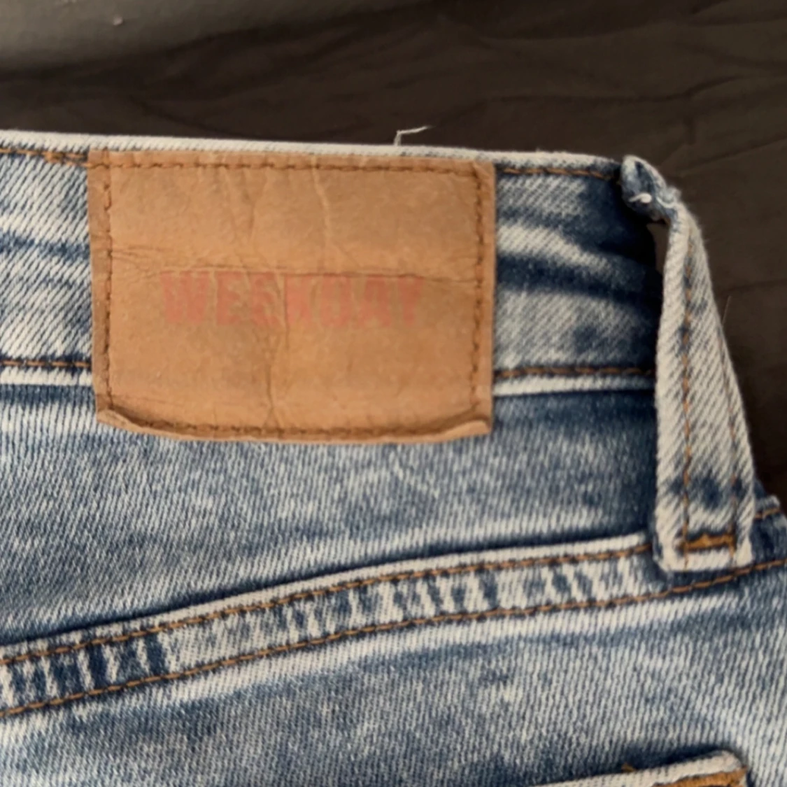 Ljusblå jeans från Weekday - 3