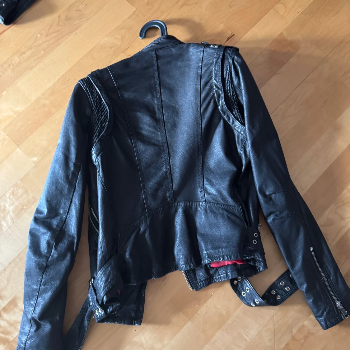 Svart skinnjacka från Jofama - 2