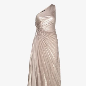 Champagnefärgad långklänning/balklänning - Champagne/silver balklänning. Passar perfekt till balen och endast använd en gång. Storlek 34/36. Skriv för fler bilder 