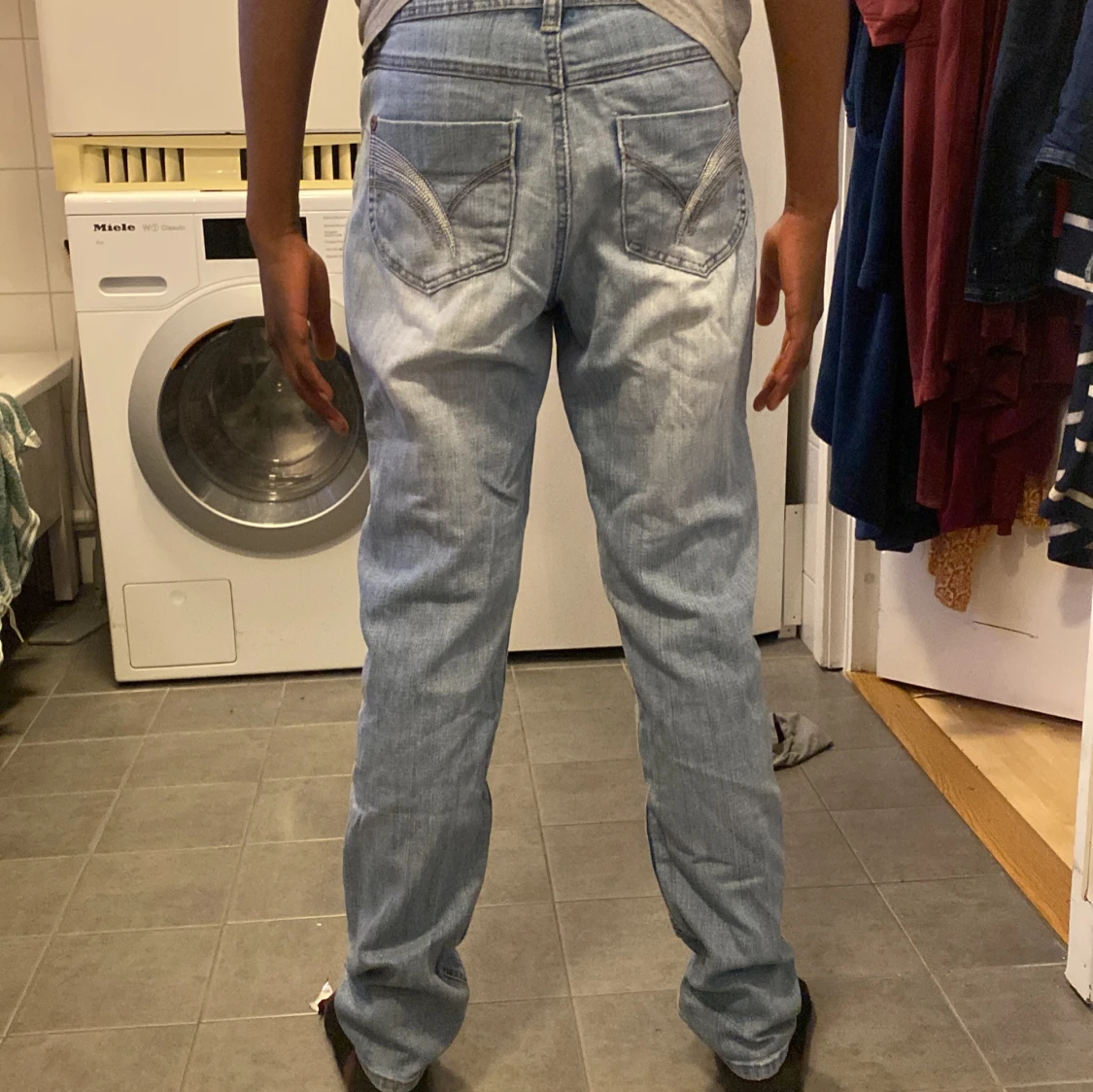 Ljusblå jeansbyxor från Levis 501 - 3