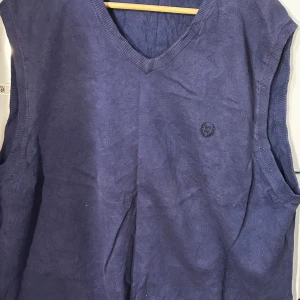 Navy CHAPS Ralph Lauren sweater - 🎨Irl Colour: Navy  📏UK Size: L (please measurements for reassurance)  📐Measurements  Length 70 Shoulder width 45  🧵Material: 100% Cotton  BUY NOW IS ON  Thanks,