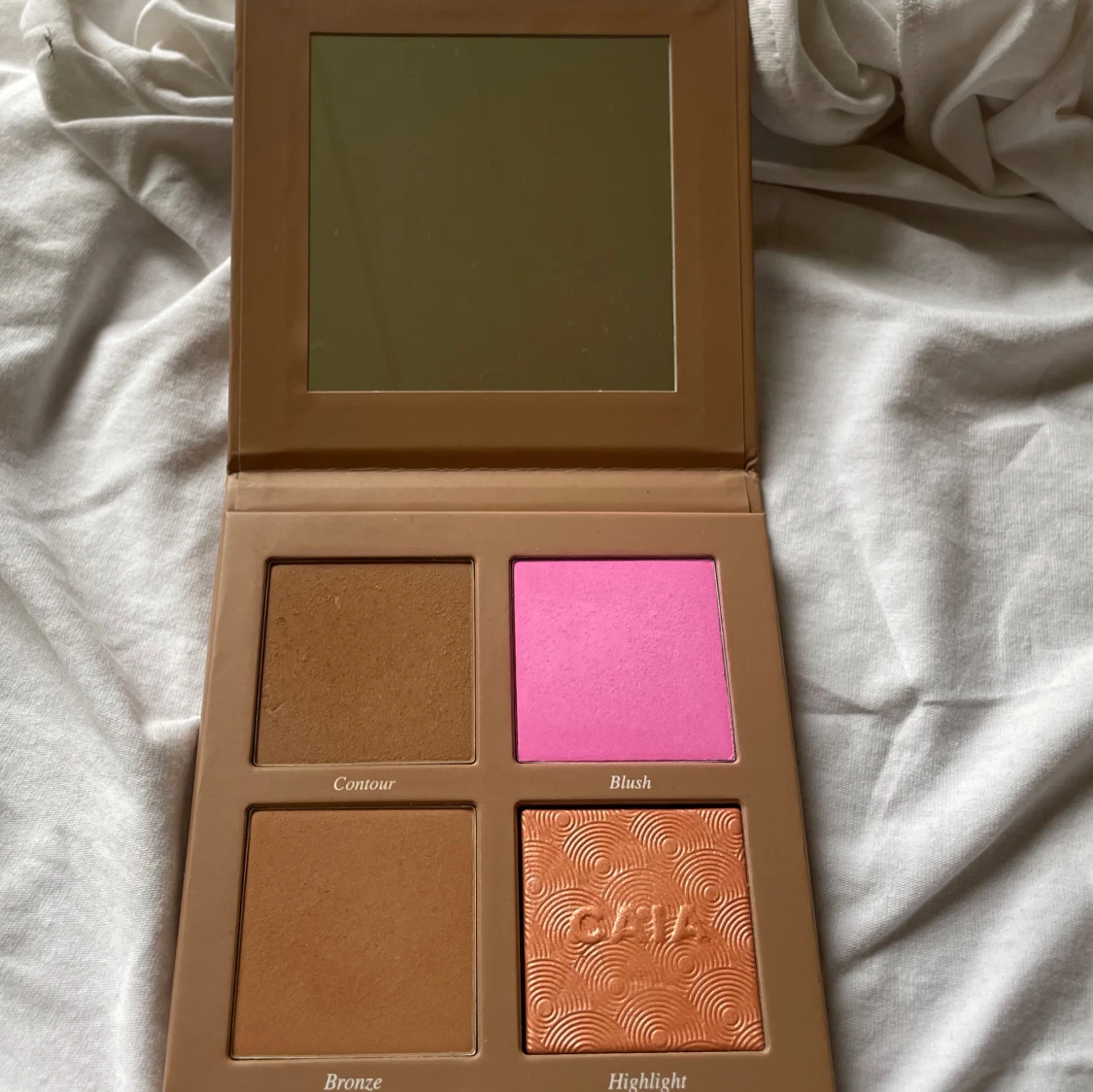 Classy Summer ansiktspalett från Caia