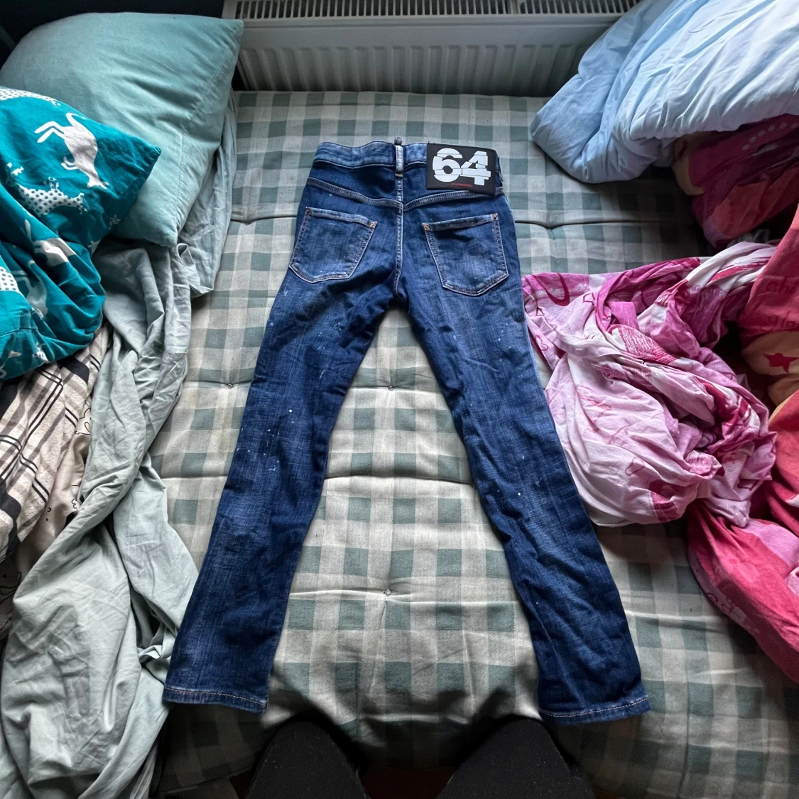 Hej jag säljer ett par blå dsquared, jag säljer dom för att dom inte passar mig längre. - 1