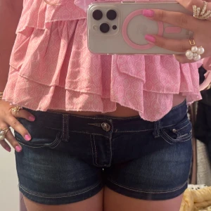 Low waist jeans shorts 💘 - Midjemått : 43cm 