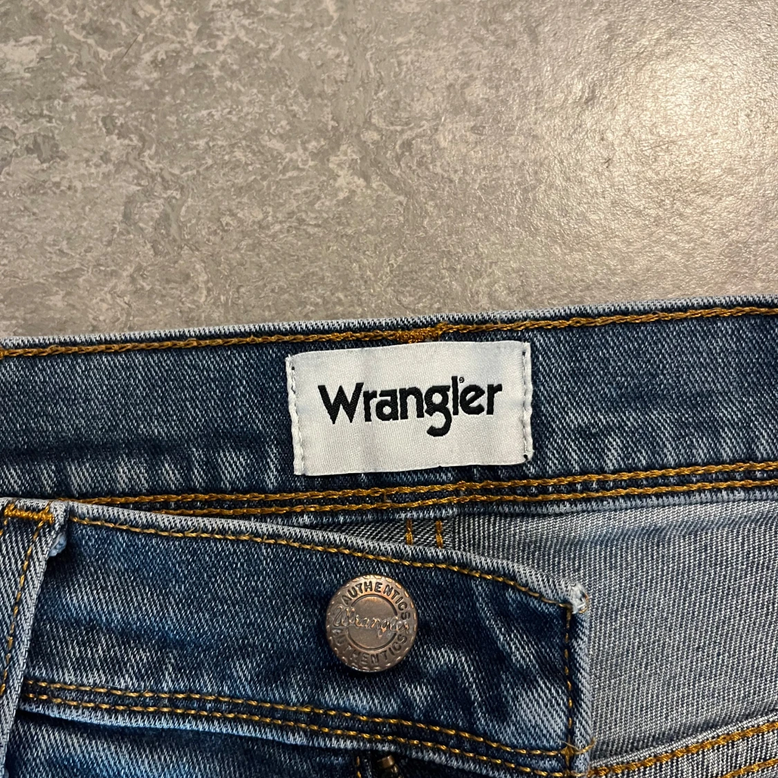 Wrangler raka blå jeans W30 L34 - 3