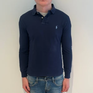 Ralph lauren pikétröja  - Ralph lauren pikétröja | Skick - 9,5/10 | Size - S (passar XS) | Hör av dig vid minsta fråga eller fundering // RDL