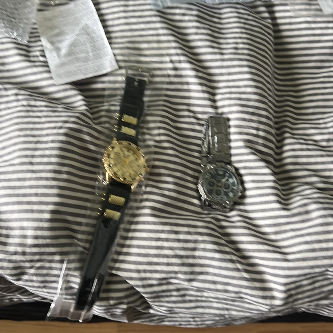 Stor silverfärgad klocka från Skone - 2