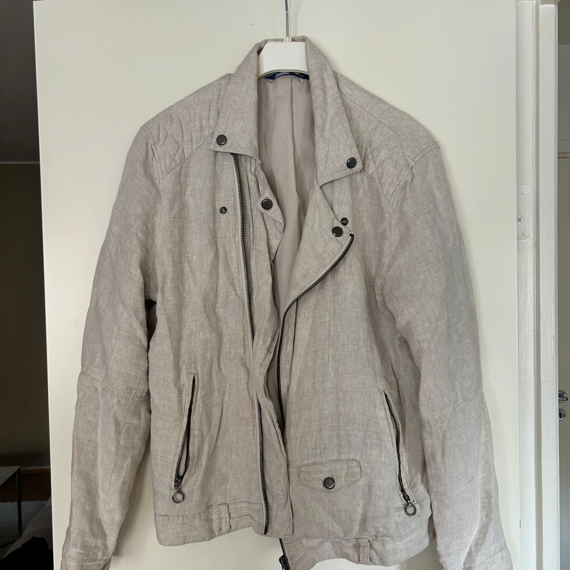 Beige jacka från Zara Man, storlek L