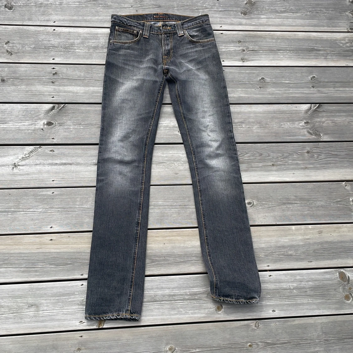 Svarta Nudie Jeans