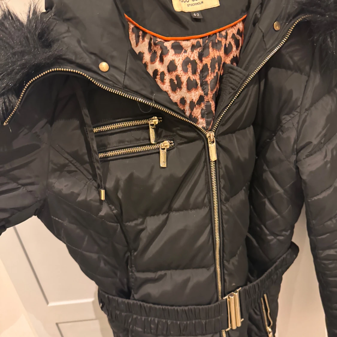 Svart pufferjacka från Rocobarocco - 2