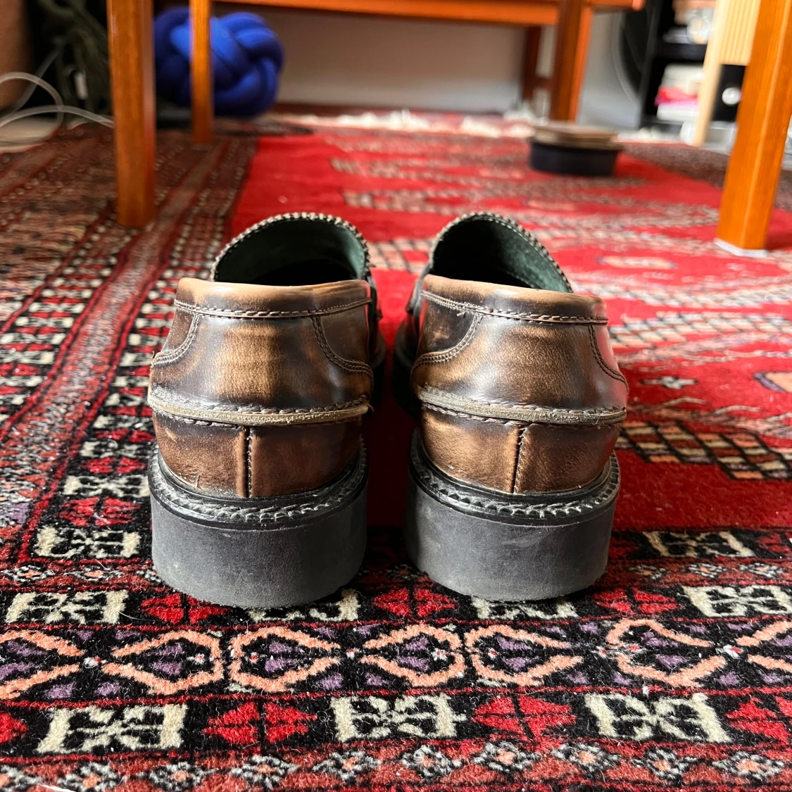 Bruna loafers i läder med tofsar strl 38 - 1