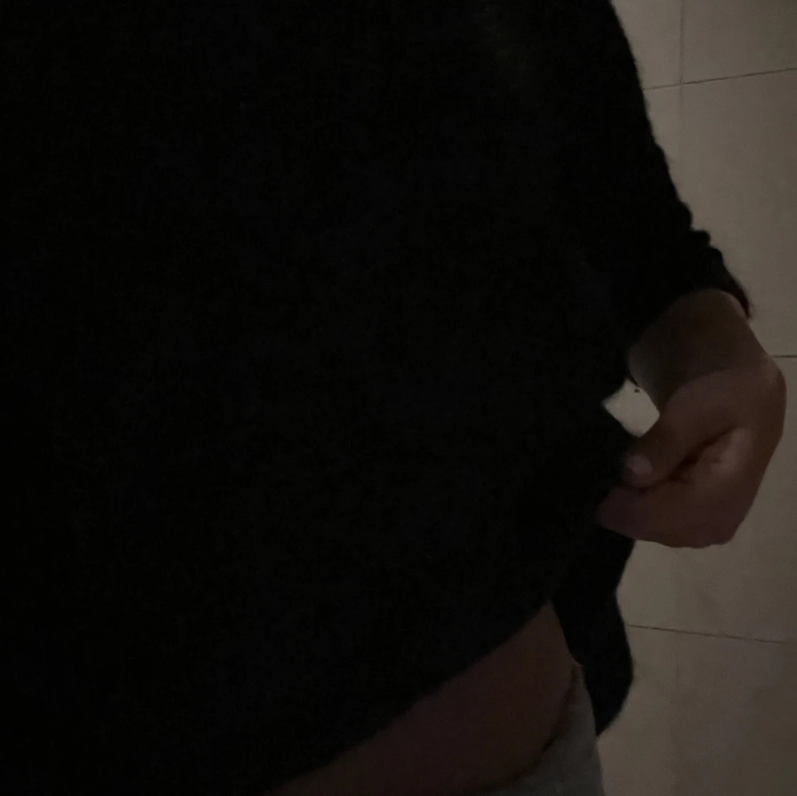 Svart stickad tröja med lös passform - 2