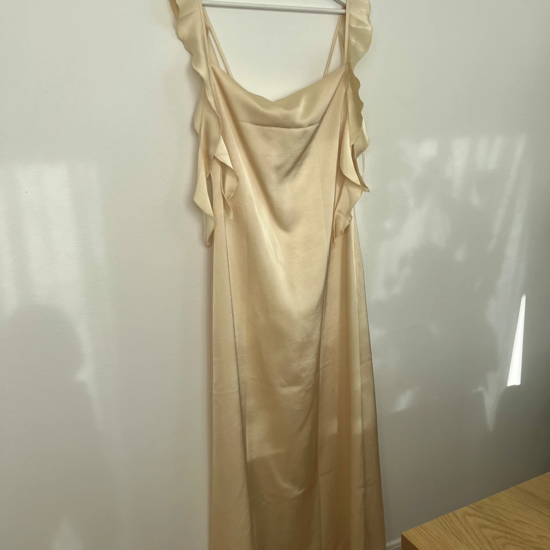 Gul långklänning  - 1