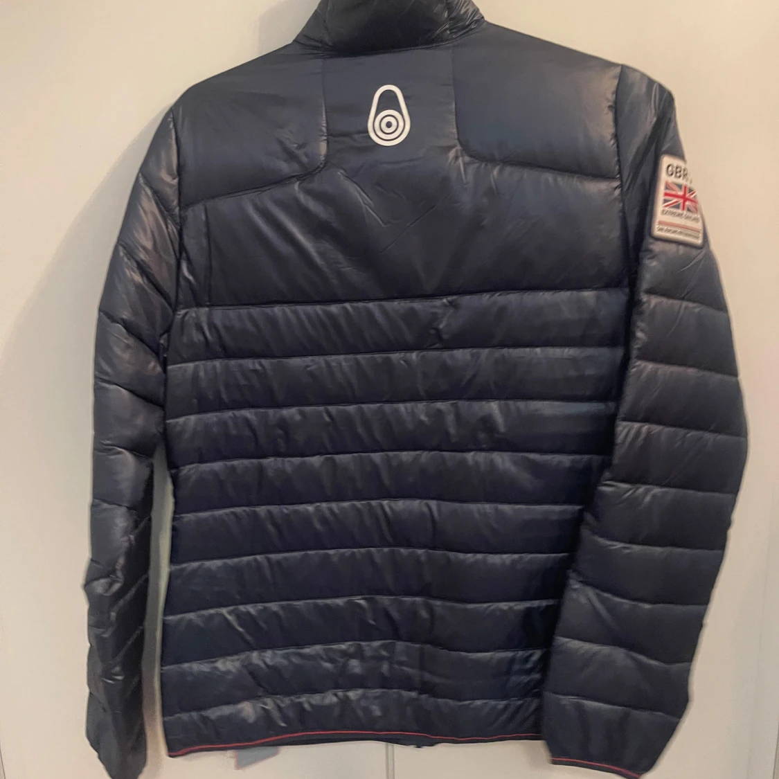 Mörkblå pufferjacka från Sail Racing - 2