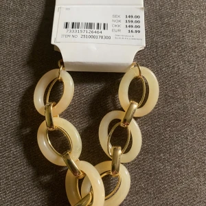 Smycken - Två superfina silverringar i strl 17/ Öhängen rostfritt stål/ Silverfärgad ring oäkta/ Nytt snyggt armband