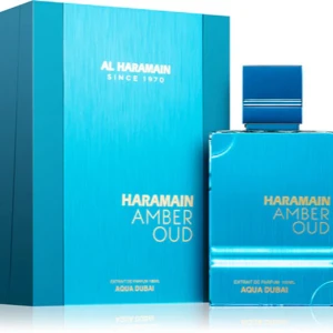 Haramain Amber Oud Aqua Dubai parfym - Fräsch parfym från Al Haramain, Amber Oud Aqua Dubai, i en stilren blå glasflaska med guldtext. Doften har inslag av ananas, melon, svarta vinbär, vanilj och amber. Flaskan är fyrkantig med matchande blått lock och rymmer 100 ml. Öppnad bara Sprayat två gånger.
