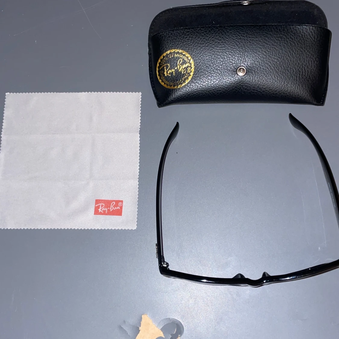 Svarta Ray-Ban Wayfarer RB2140 - 4