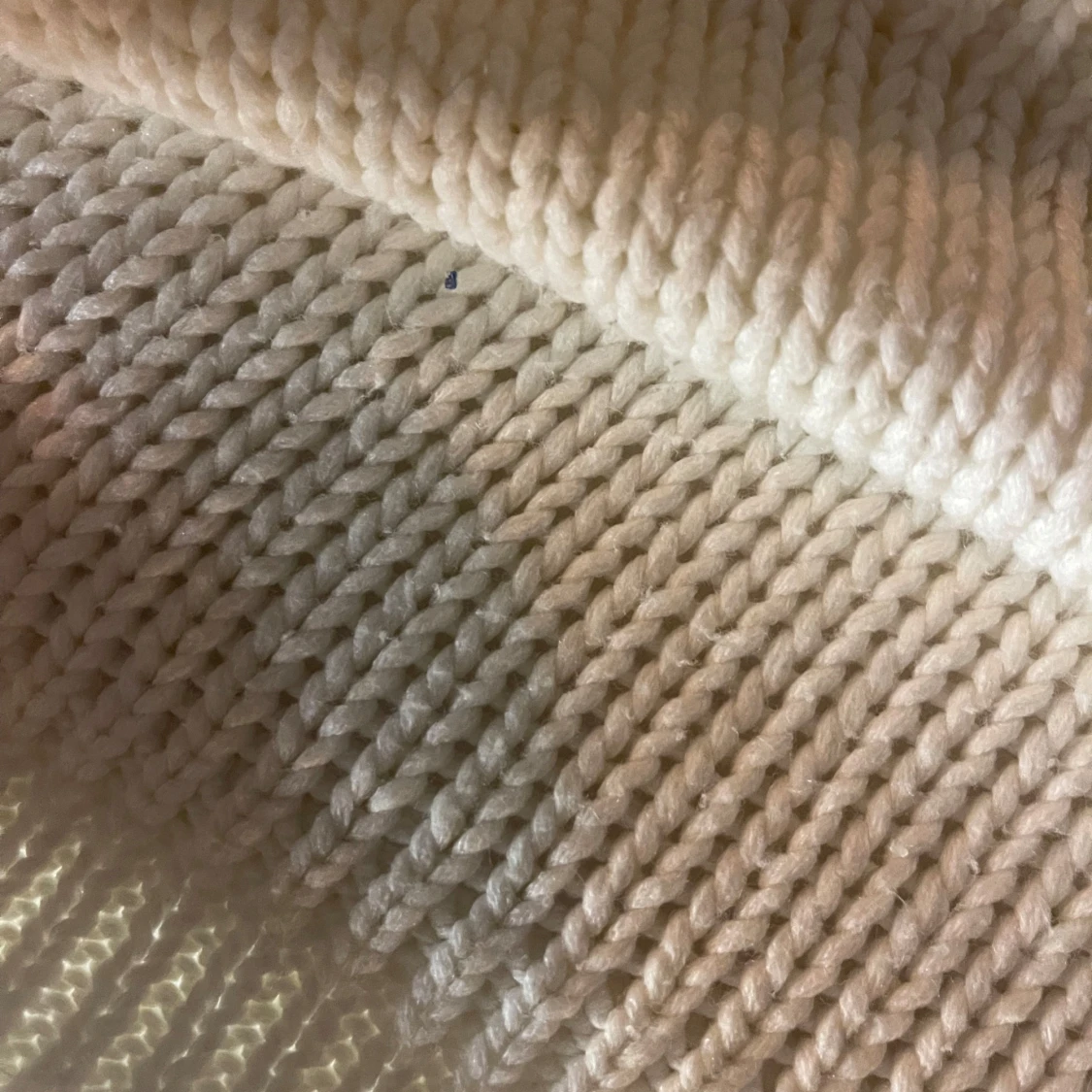 Vit chunky stickad tröja - 2