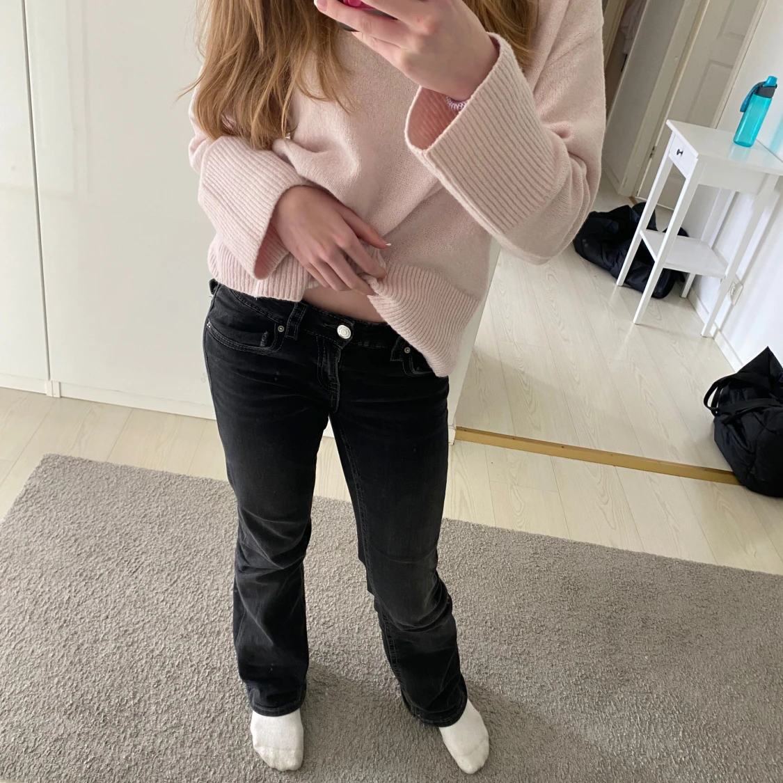 Svarta flared jeans - 1