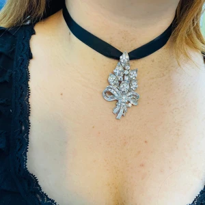 Necklace/Halsband/Collier with Rhinestones - Very elegant collier in a form of crystal flowers. The ribbon is a bit short. Just enough to hold right directly om your neck.