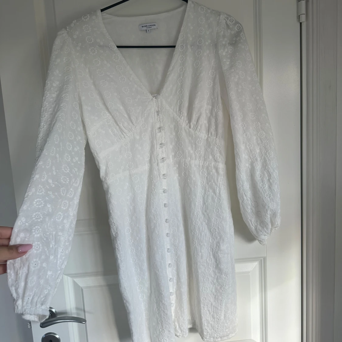 Vit kortklänning från Bubbleroom - 2