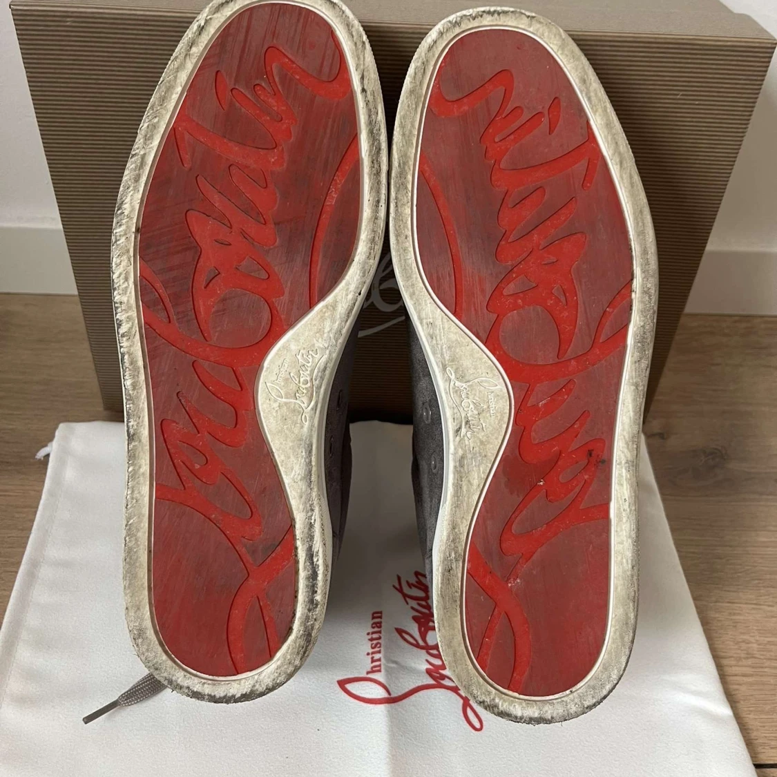 Grå mocka sneakers Christian Louboutin - 4