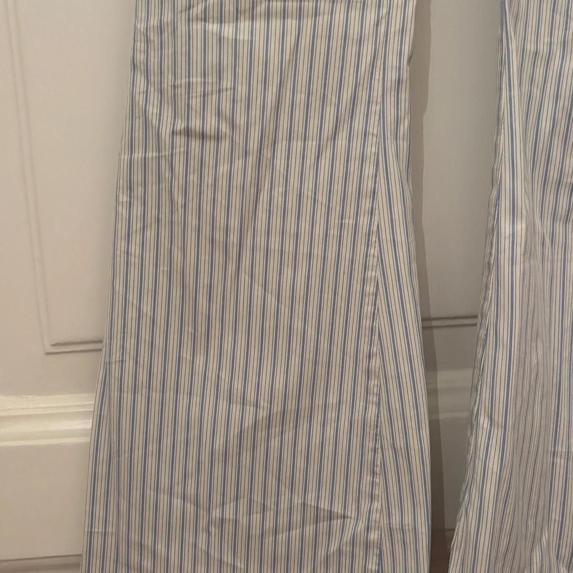 Randiga bootcutbyxor från XRoses - 4