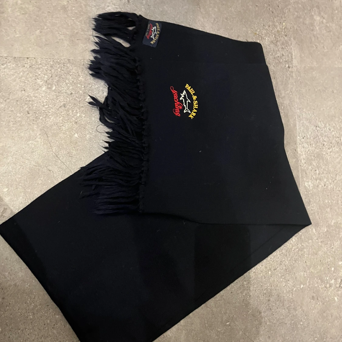 Svart halsduk från Paul & Shark - 1