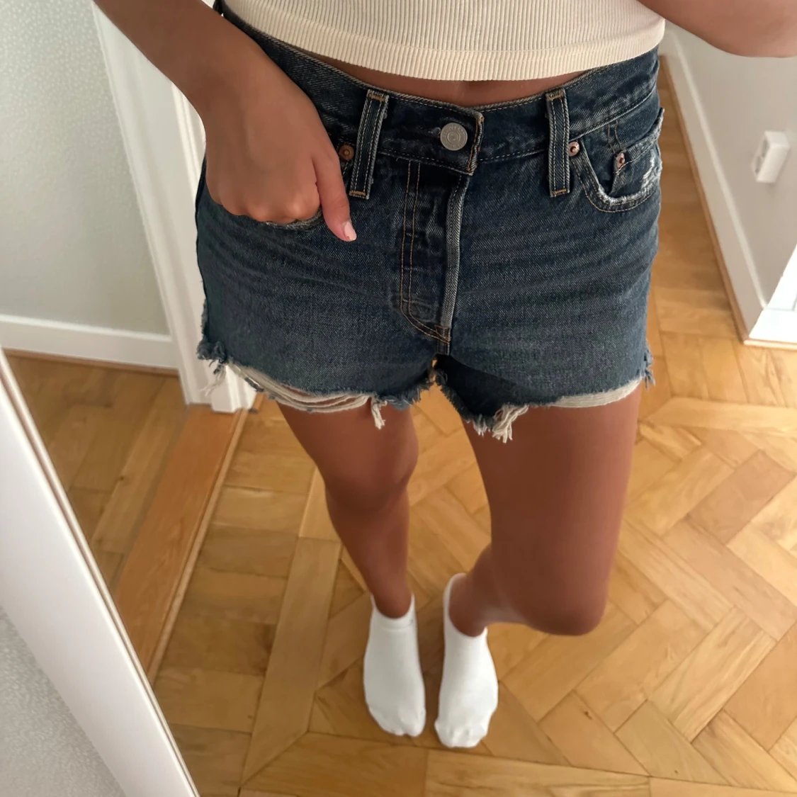 Levi's mörkblå jeansshorts