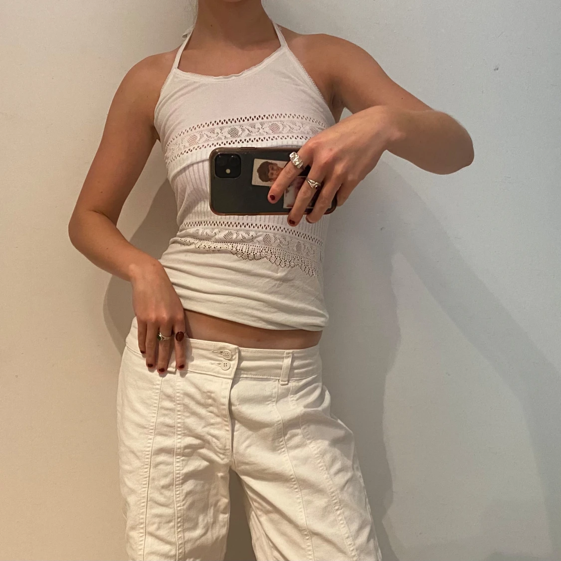 Vit linnetopp med spets