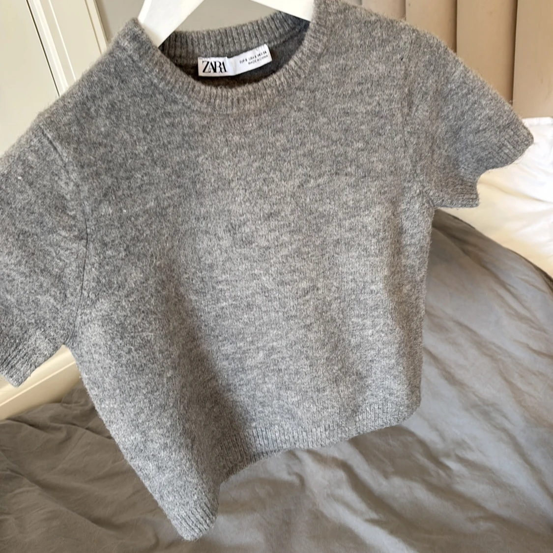 Grå stickad tröja från Zara