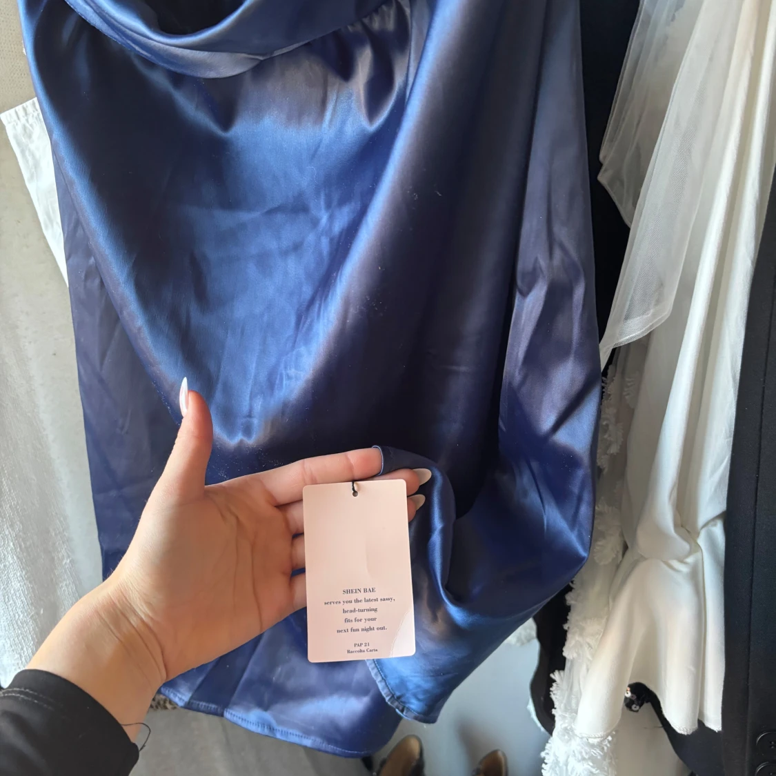 Blå sidenklänning - 1