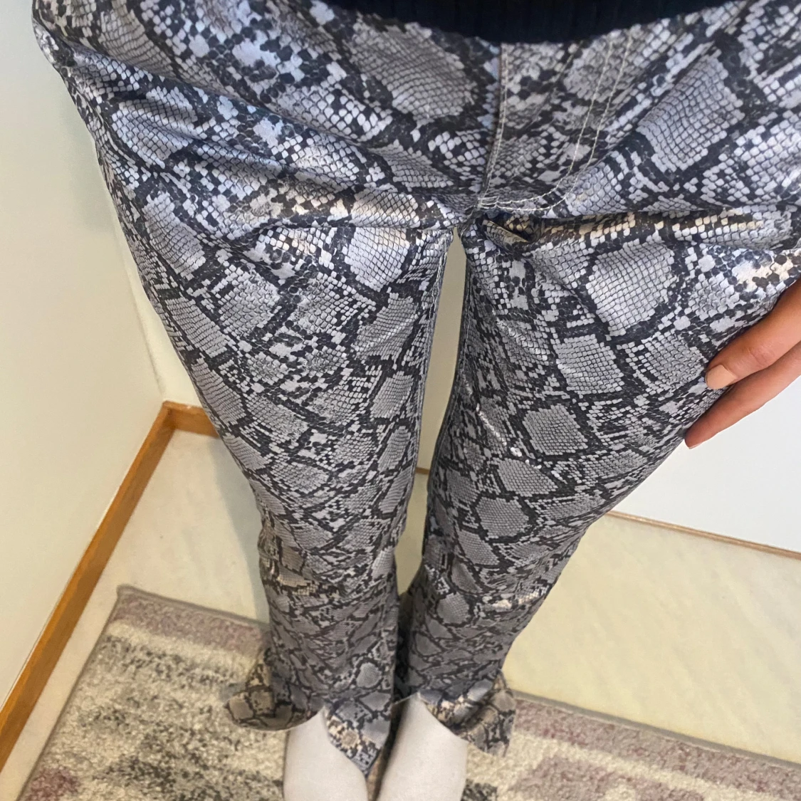 Ormmönstrade Jeans - 2