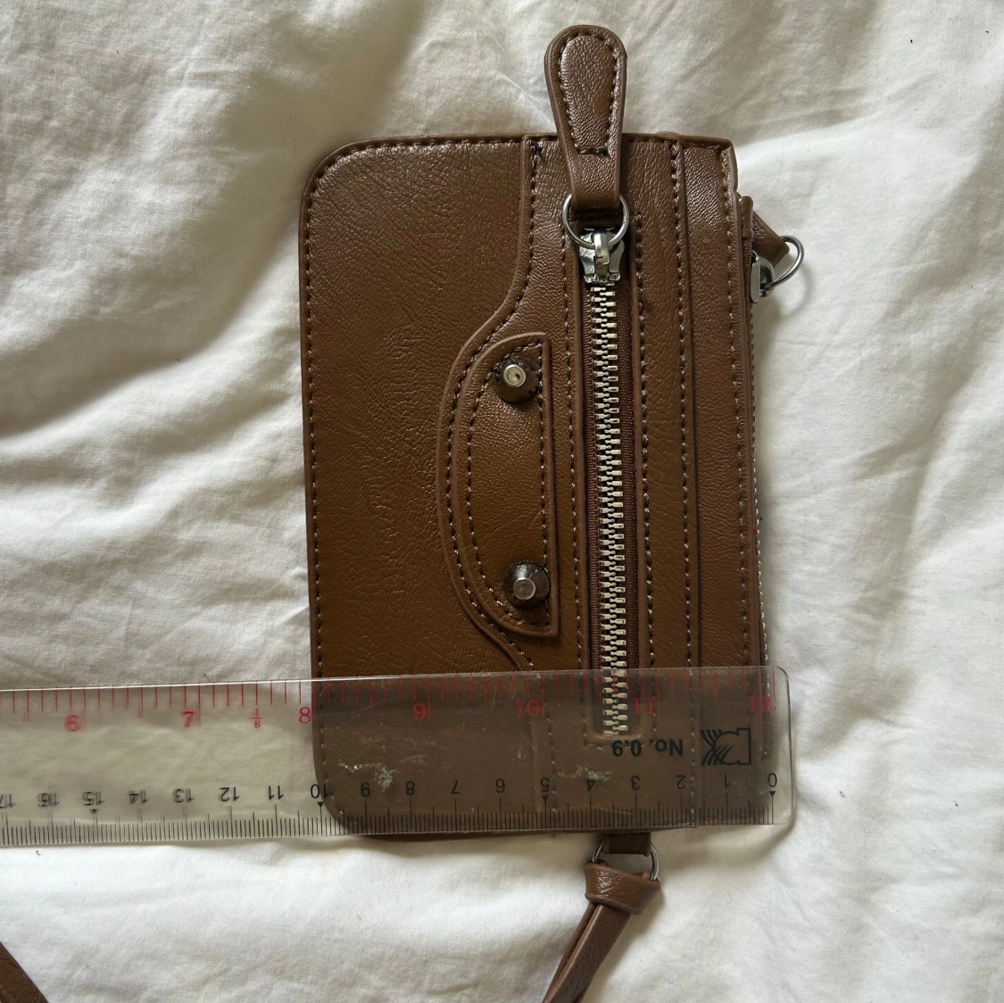 Brun plånbok med dragkedja - 2