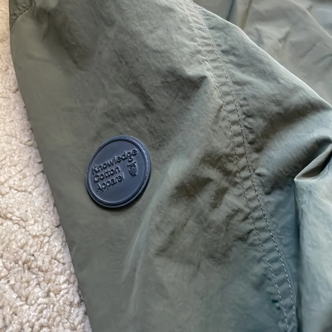 Grön windbreaker från Knowledge Cotton Apparel - 2