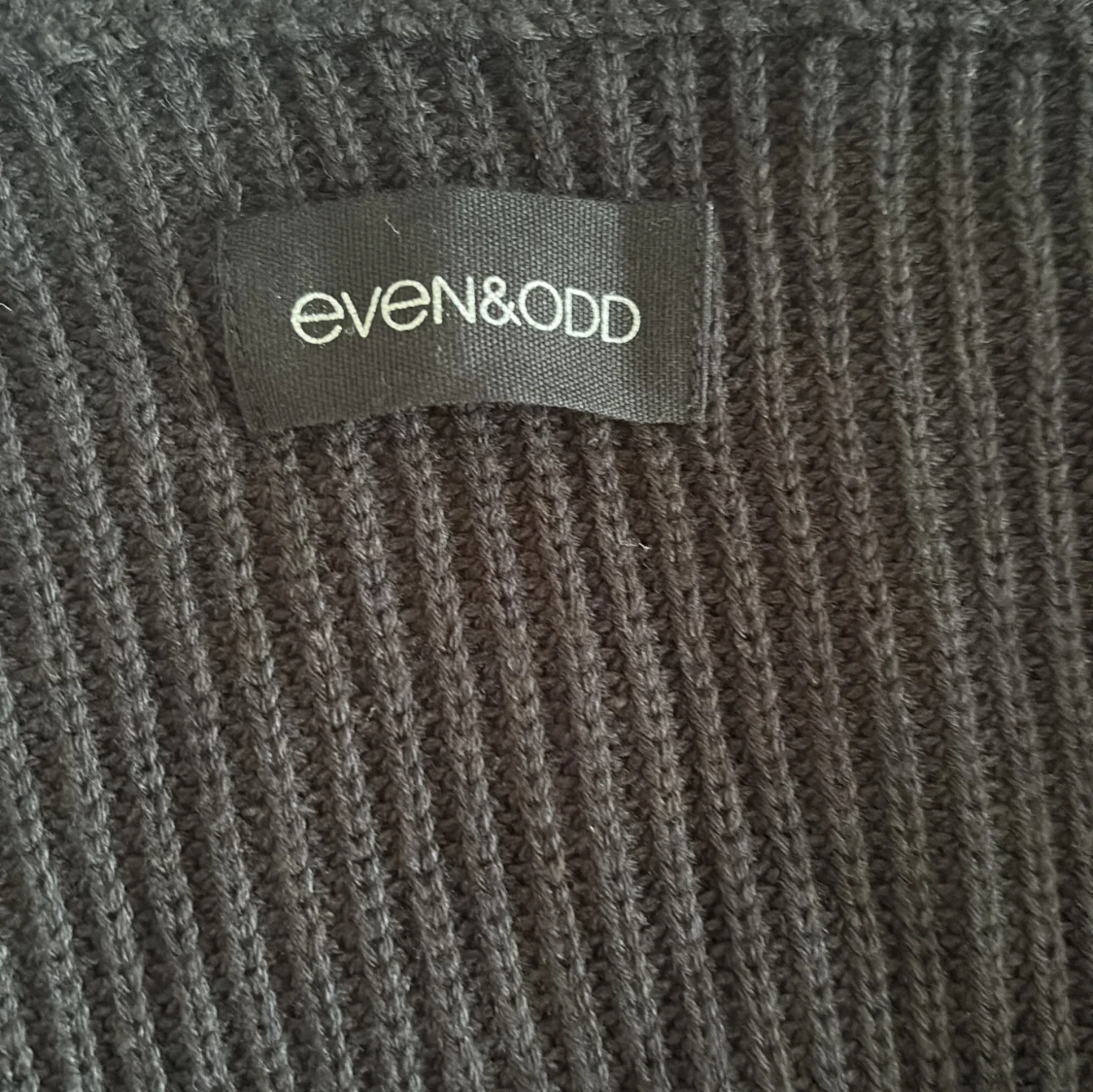 Svart stickad offshoulder-tröja Even&Odd - 2