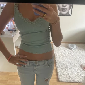 Turkost linne - Bra skick 