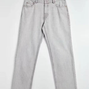 Straight low waist jeans - helt oanvända super fina lågmidjade jeans. gråa och raka, tall modellen. xs hade även passat s