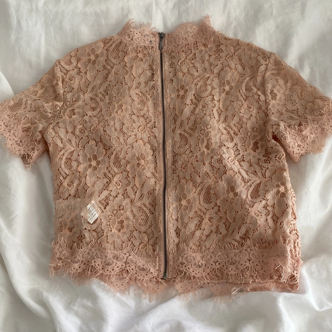 Beige/ljus rosa spetsblus från Zara Trafaluc - 1