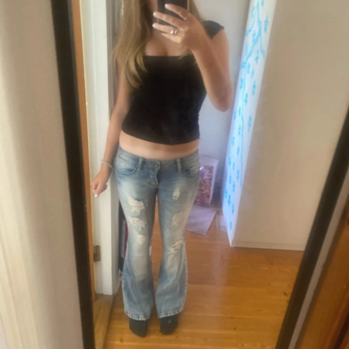 Blå bootcut jeans från ONLY