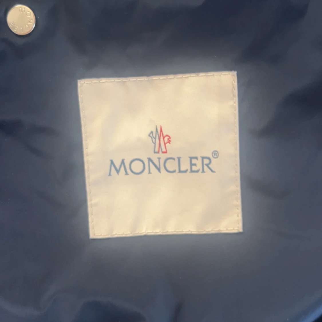 Mörkblå vindjacka från Moncler - 2