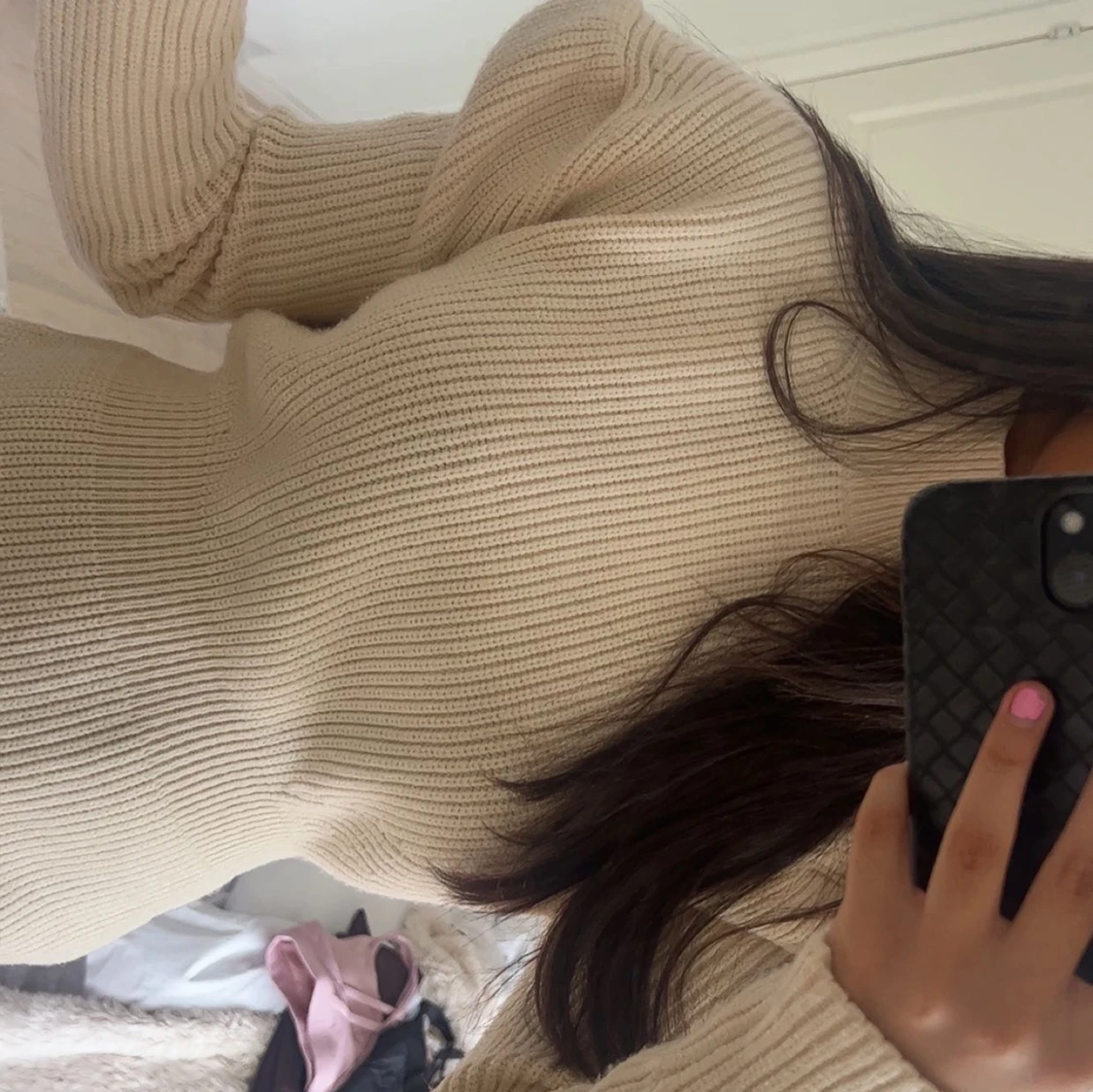 Beige stickad långklänning