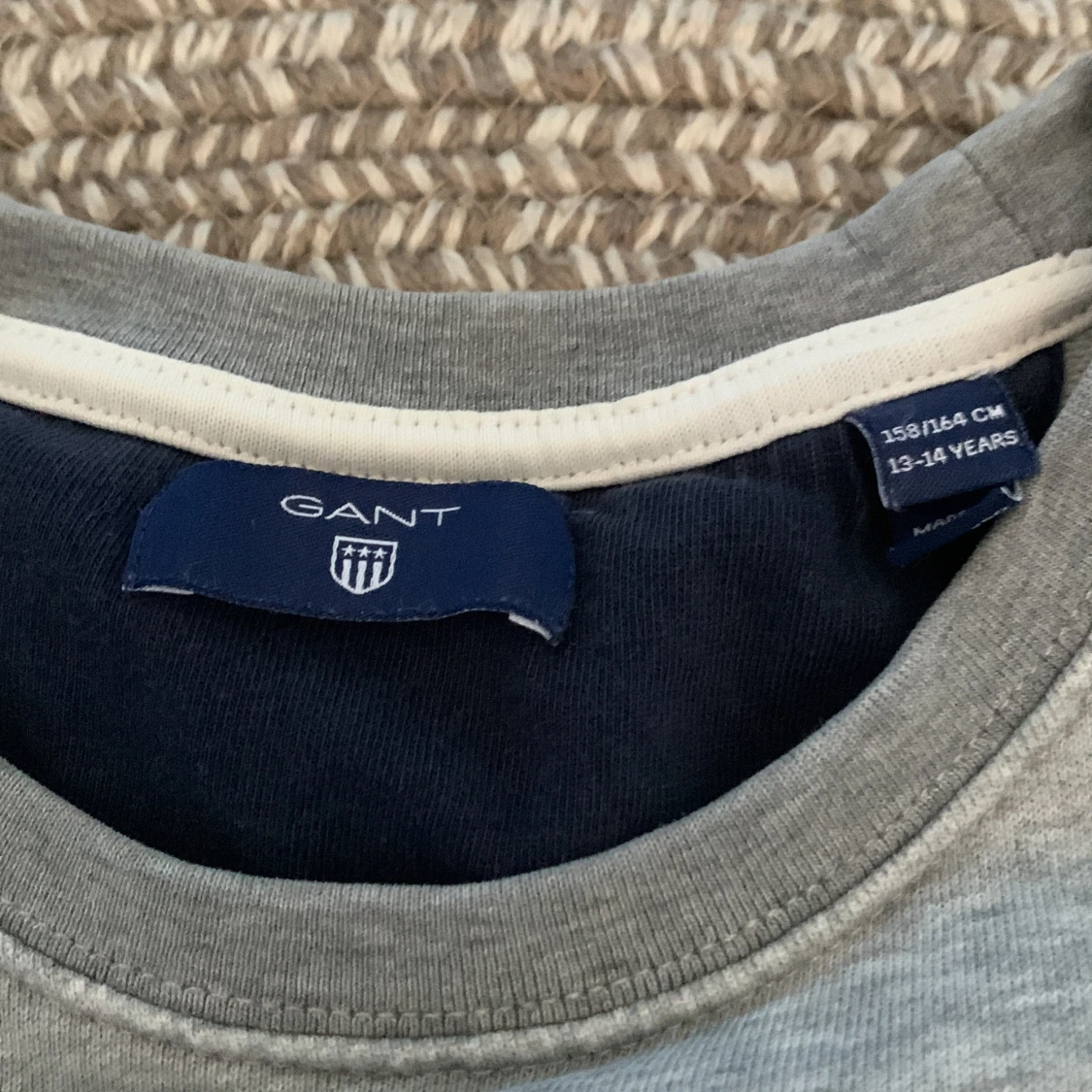 Grå GANT sweatshirt - 1