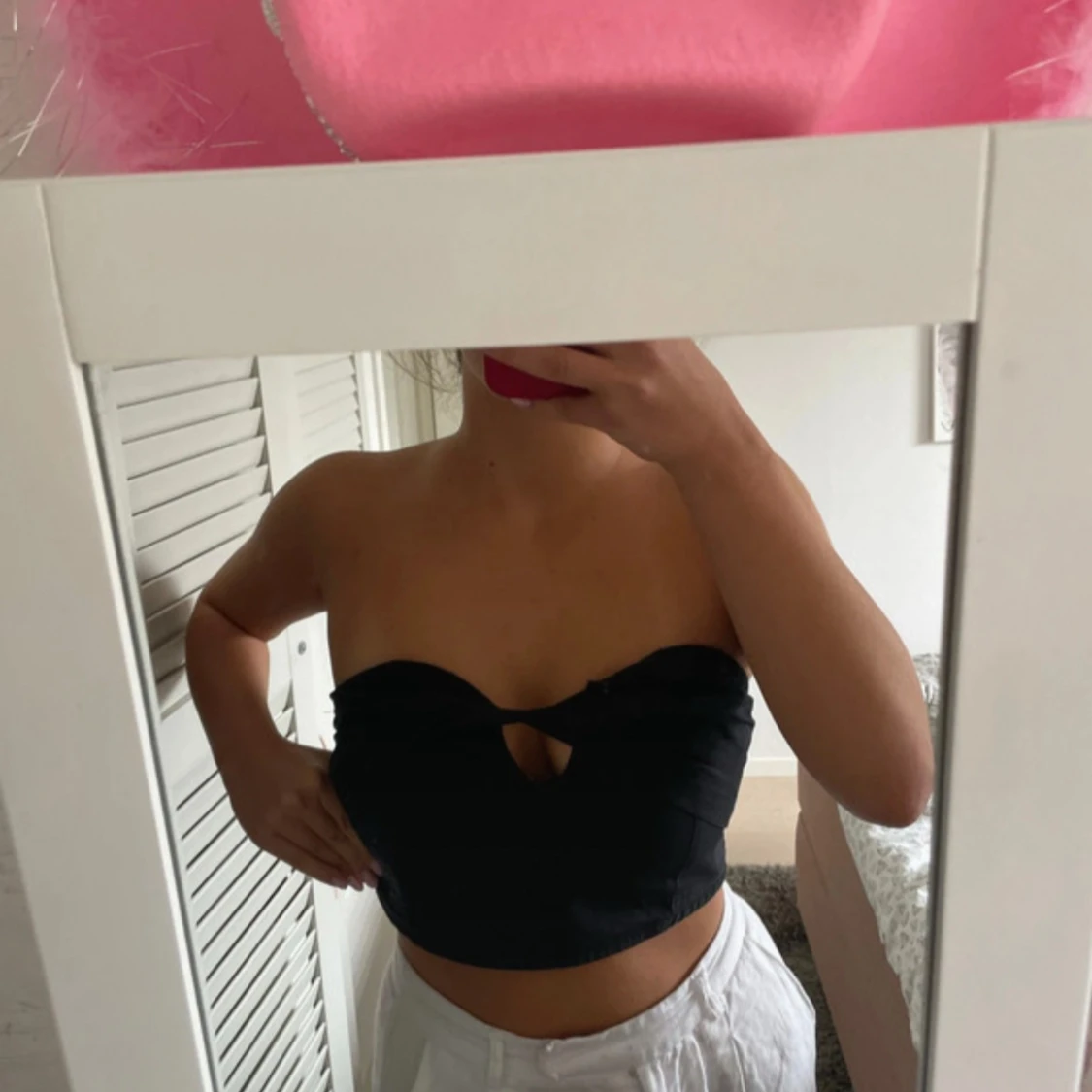 Svart tubtopp med twistdetalj - 3