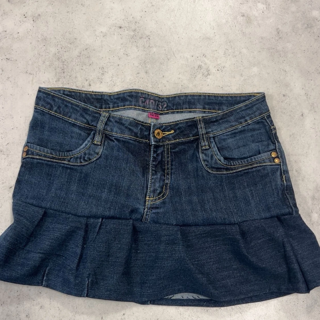 Jeanskjol med volanger