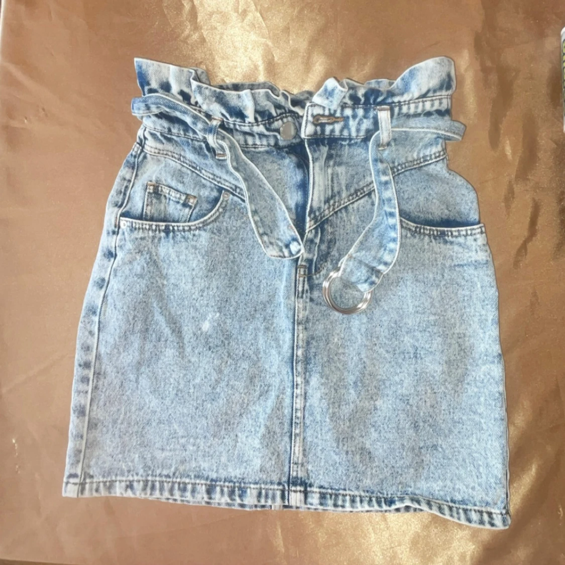 Jeanskjol med bälte