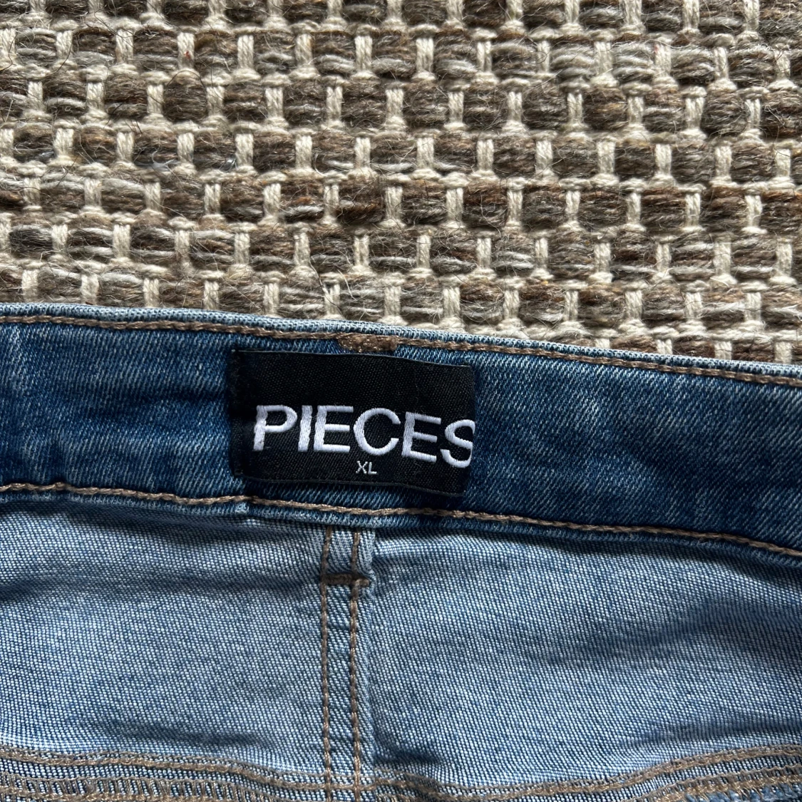 Blå jeanskjol från Pieces - 2