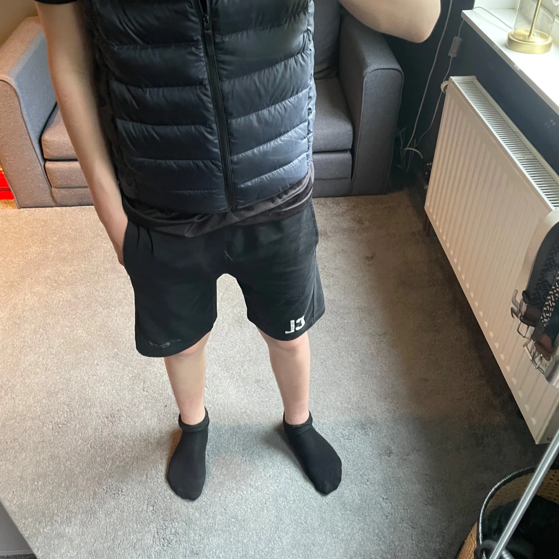 Svart dunväst från Uniqlo - 1